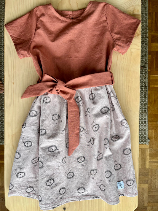 Kleid mit Taschen 116